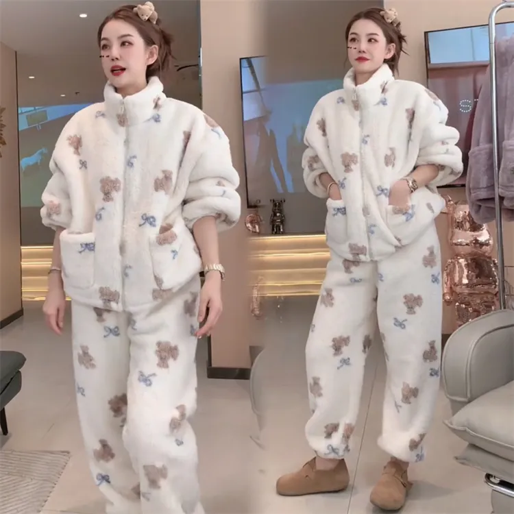 敲可爱立领小熊蝴蝶结睡衣套装女加厚保暖舒适毛绒家居服2025秋冬