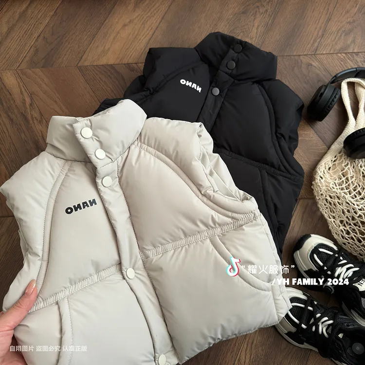 儿童冬款马甲百搭立领上衣时髦新款冬天衣服坎肩拉链上衣字母印花