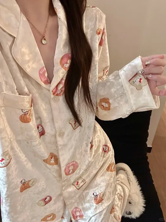 可爱Kitty面包软萌高级金丝绒睡衣女款冬季款毛绒家居服ins风套装