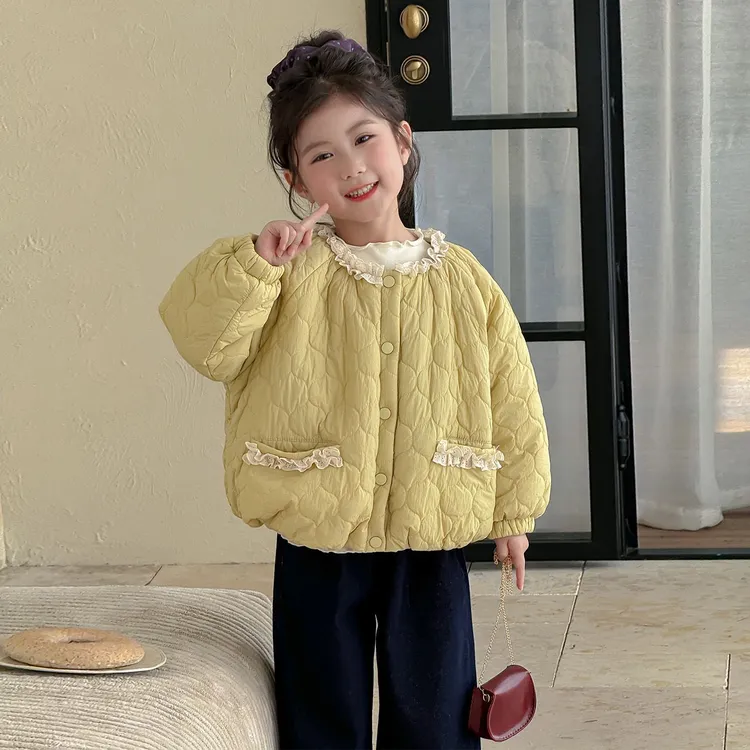 女童棉衣冬款2025新款洋气女宝宝冬季棉袄儿童花边加绒牛仔裤套装