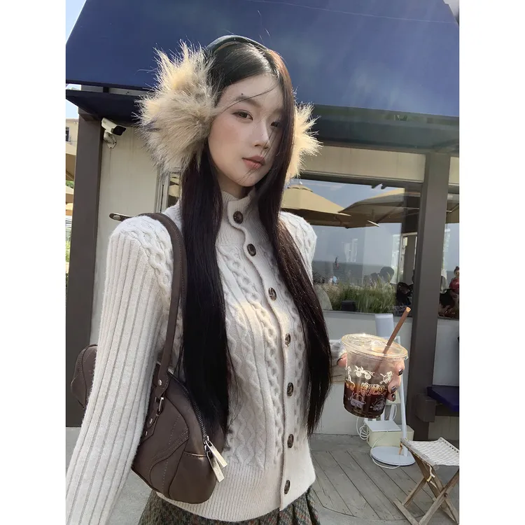 【奶酪冰茶针织衫】秋冬甜美螺纹编织立领宽松休闲针织衫8611