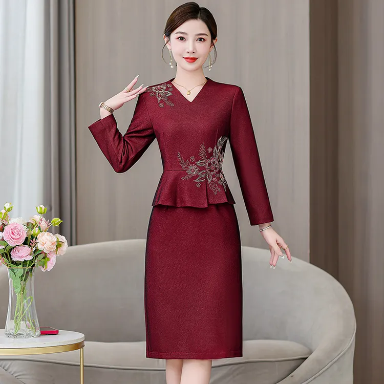 2025春秋婚礼婚宴会礼服喜婆婆装敬酒红色连衣裙中年人妈妈装裙子
