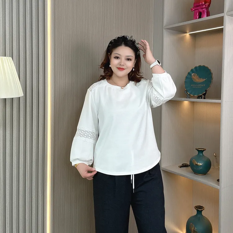 圆领长袖蕾丝镂空拼接T恤女2025春秋季新款大码胖mm宽松显瘦上衣
