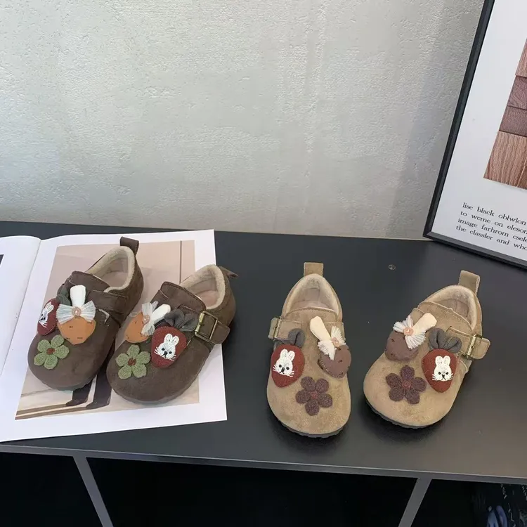 2025新款儿童卡通动物装饰魔术贴磨砂软底可爱韩系潮防滑宝宝棉鞋