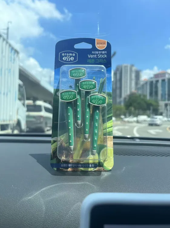 海外原装进口高档车载香薰持久留香祛异味净化空气汽车出风口香薰