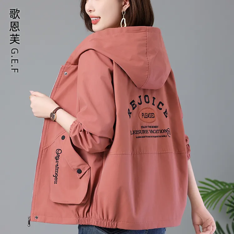 休闲连帽短外套女春秋2025新款韩版宽松洋气减龄百搭时尚妈妈夹克