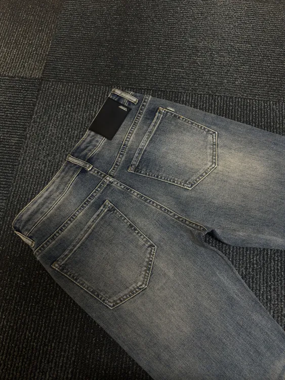 【BZ奢品】春新款烟灰蓝复古调男士轻奢时尚牛仔裤弹力修身小直筒