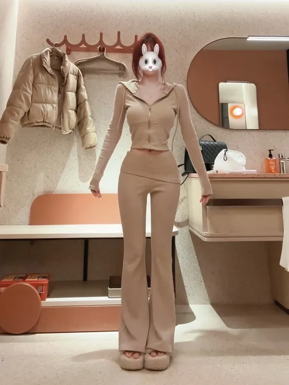 SweetKiki 巨显身材的两件套套装!!弹力超大上身超舒服显瘦