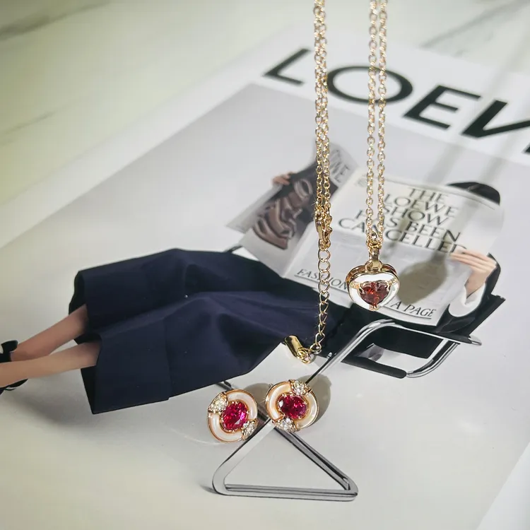 925银合成锆石耳饰 时尚天然贝壳锆石耳钉项链套装轻奢高级感