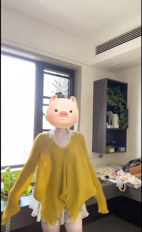 【B Y】黄色不规则长袖针织衫女v领小众宽松休闲上衣蕾丝内搭裙短裤