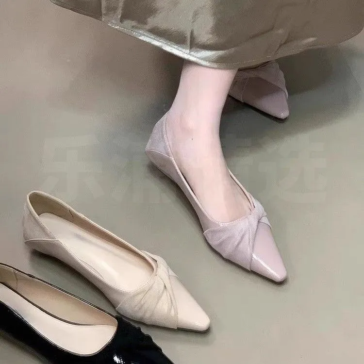 网红2025年新款法式设计感小众气质浅口单鞋女温柔拼接通勤瓢鞋女
