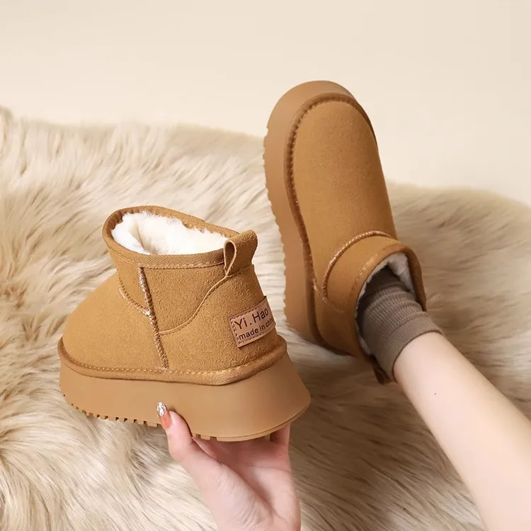 东北雪地靴女冬季加绒加厚新品厚底防水防滑保暖棉鞋拍照必备衣服
