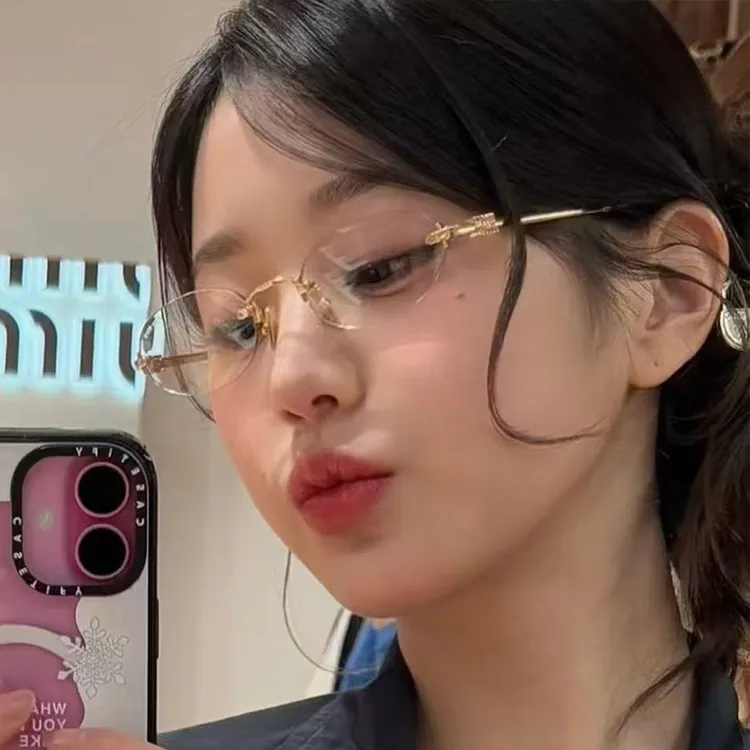 纯欲椭圆无框眼镜女潮网红近视眼镜框复古金丝超轻可配度数平光镜