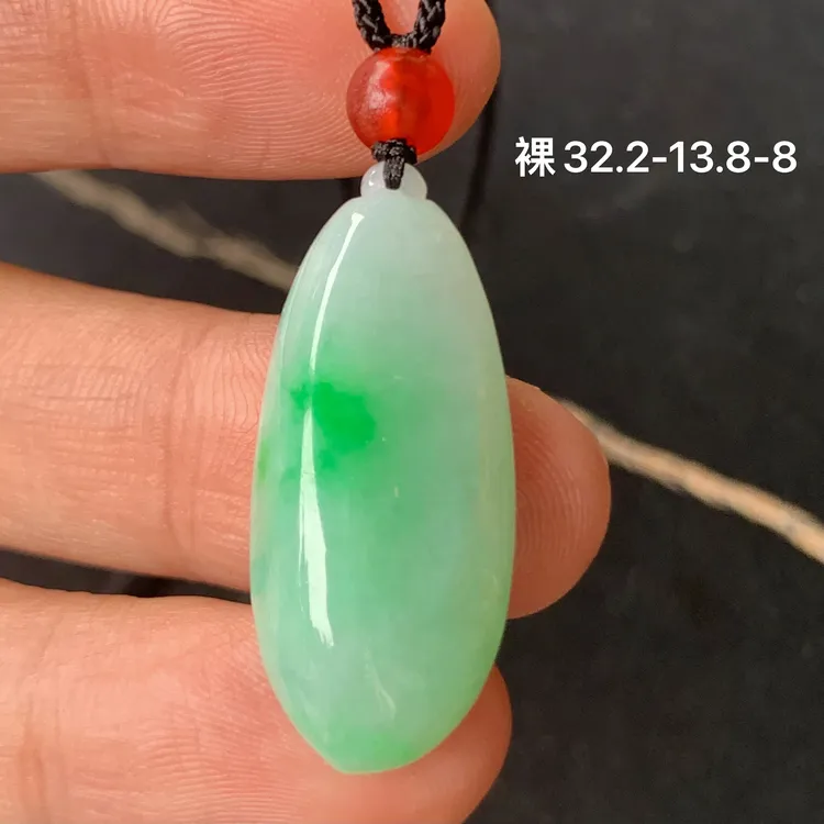 绿色福瓜天然翡翠吊坠小众珠宝高级感玉石