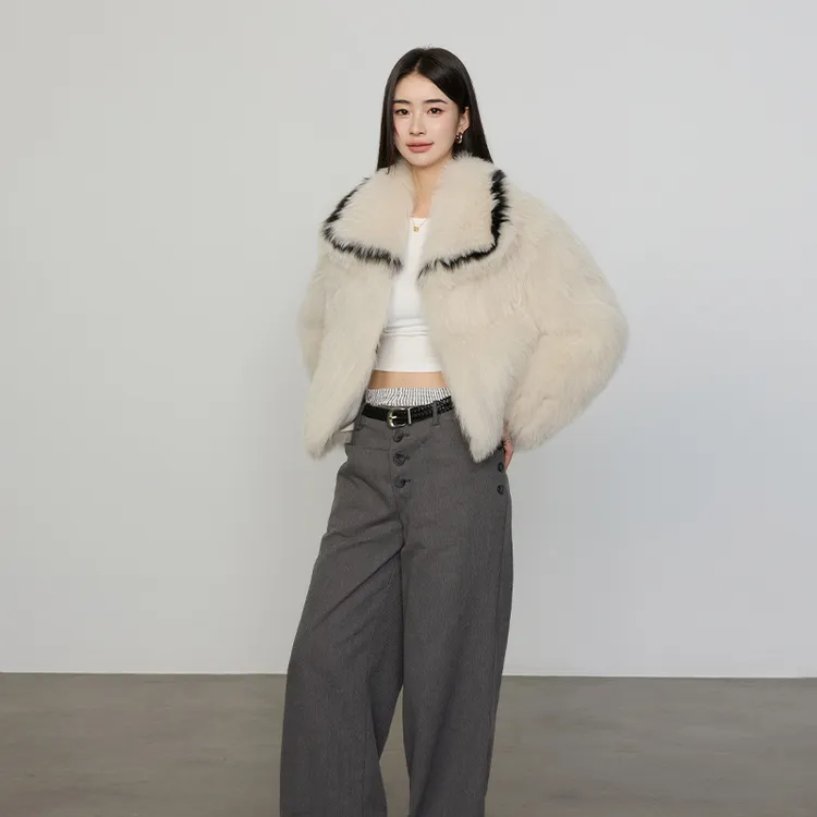 Chic风欧尼 芬兰进口整皮车条狐狸毛皮草外套女短款毛毛23622-1