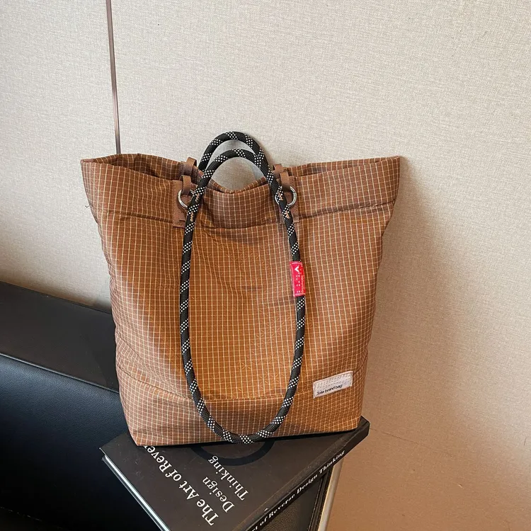 日韩简约格子托特包2025新款潮搭时尚单肩包大容量学生补习手提包