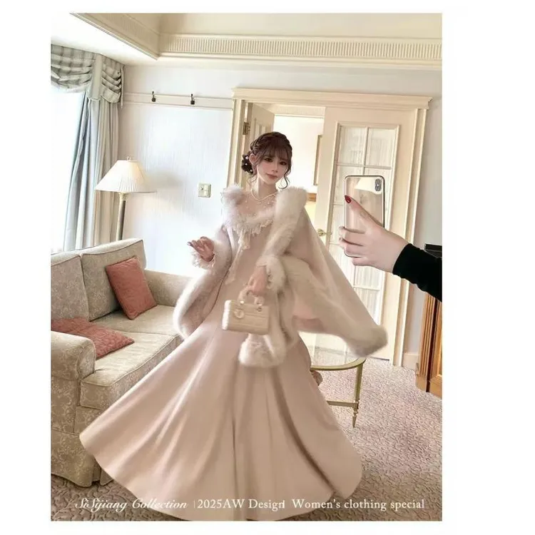 “雪绒莓莓”千金气质蕾丝花边显瘦连衣裙