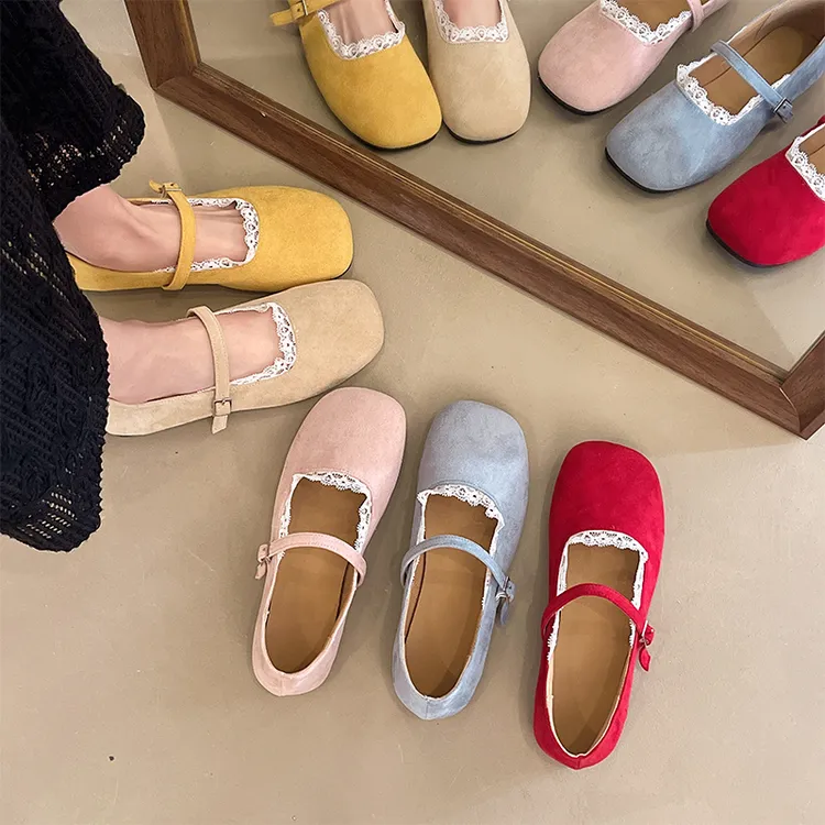 法式平底小香风百搭单鞋女2025新款夏季方头蕾丝温柔一字带奶奶鞋