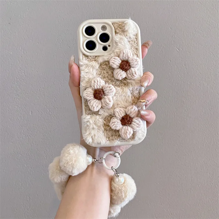 立体毛绒花朵适用iPhone16苹果17promax手机壳简约15/14/13秋冬