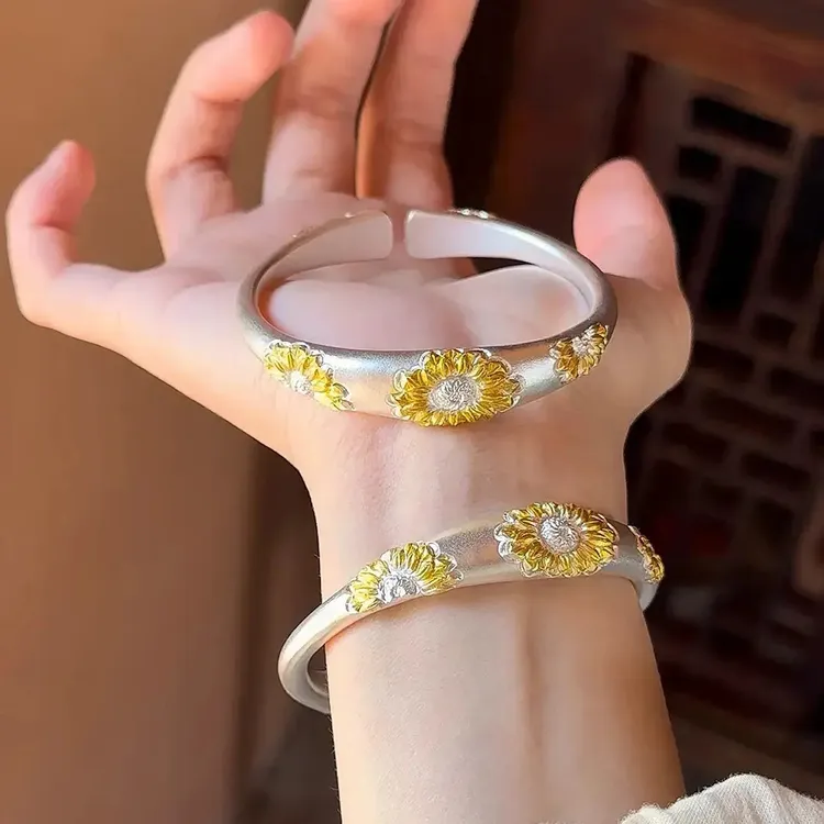 雏菊复古开口镯实心百搭镯子大小可调节送女友礼物