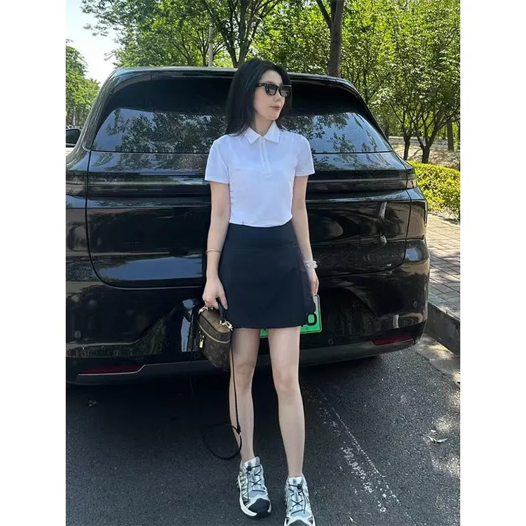 巨好看的夏装jk制服休闲运动白色polo领短袖上衣黑色半身裙套装女