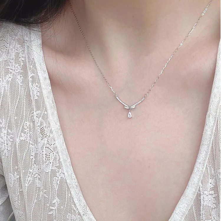 柯柒 钛钢项链 蝴蝶结水滴项链女轻奢小众气质设计感高级锁骨链