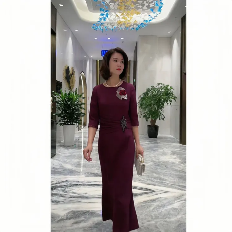 0018-喜婆婆喜妈妈设计师轻奢显瘦圆领腰花红人上新喜婆婚礼服