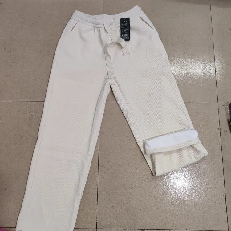 加厚直筒型女款条绒冬款长裤米白色