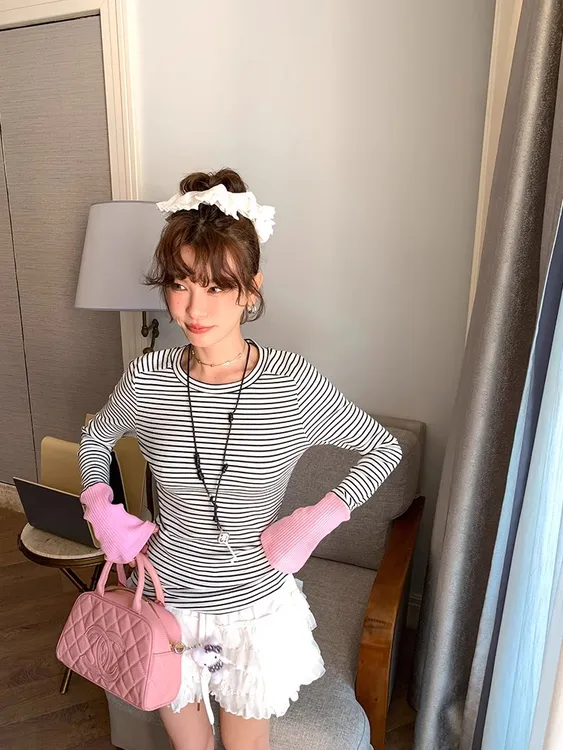 袖口拼色条纹长袖T恤设计感修身上衣长袖打底春秋显瘦针织短款