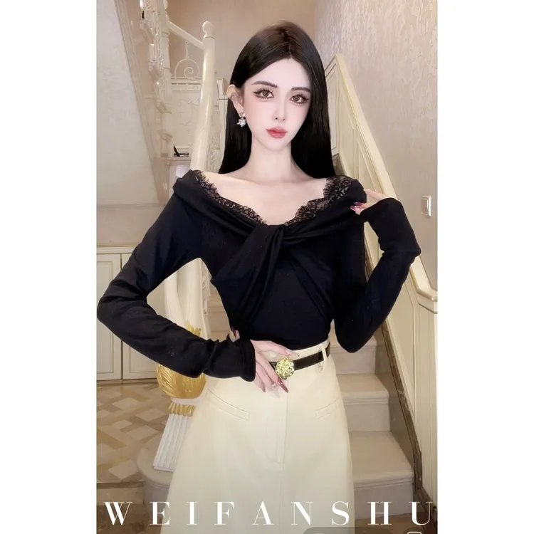 WEIFANSHU/魏凡舒【耳语温度】秋冬新款时尚百搭V领蕾丝拼接上衣