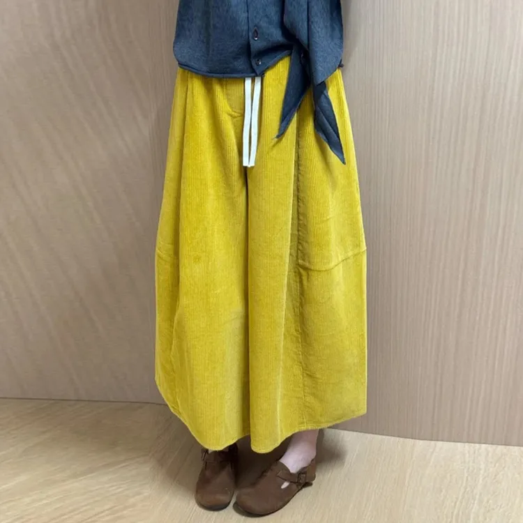 柠檬黄大阔腿设计感休闲裤女秋季新款大码胖mm显瘦灯芯绒直筒裤子