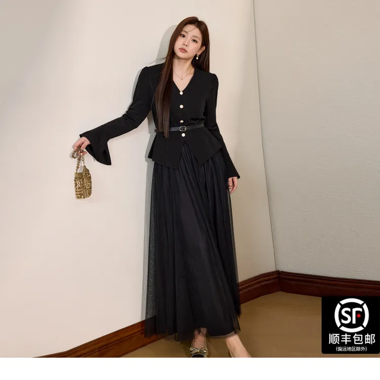 蓝语大码女装胖MM入秋搭配一整套气质收腰显瘦上衣黑色网纱半身裙