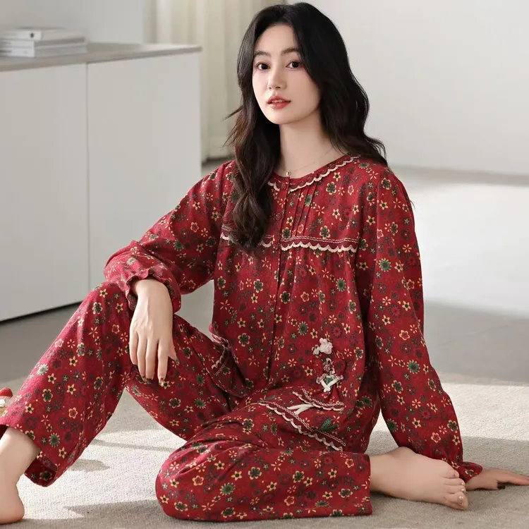 本命年红色简约高级感春秋薄款长袖睡衣女新款碎花开衫家居服套装