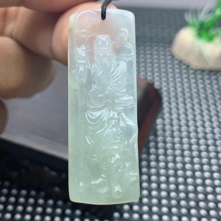 缅甸天然A货翡翠白冰种长条关羽关公全身玉挂件吊坠精雕俏色冰透