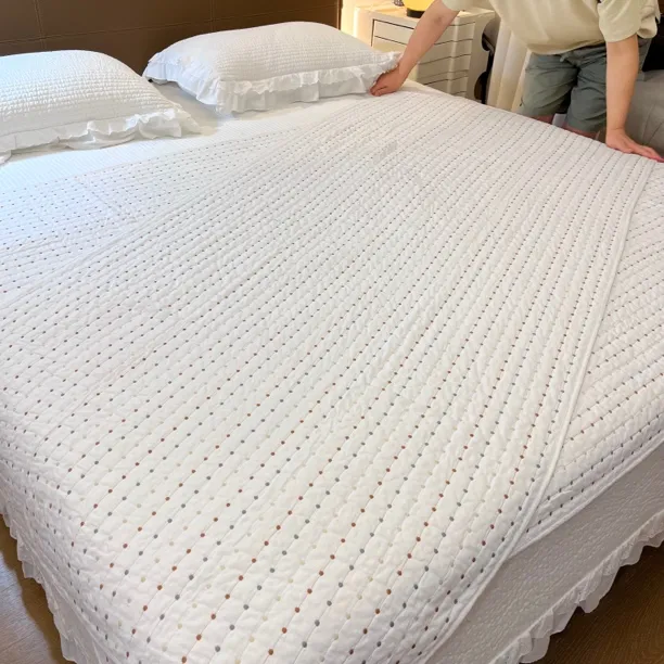 米粒绣高品150/180绗缝夹棉床盖小垫子一片过