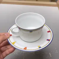 瓷片密密麻麻地把我拉