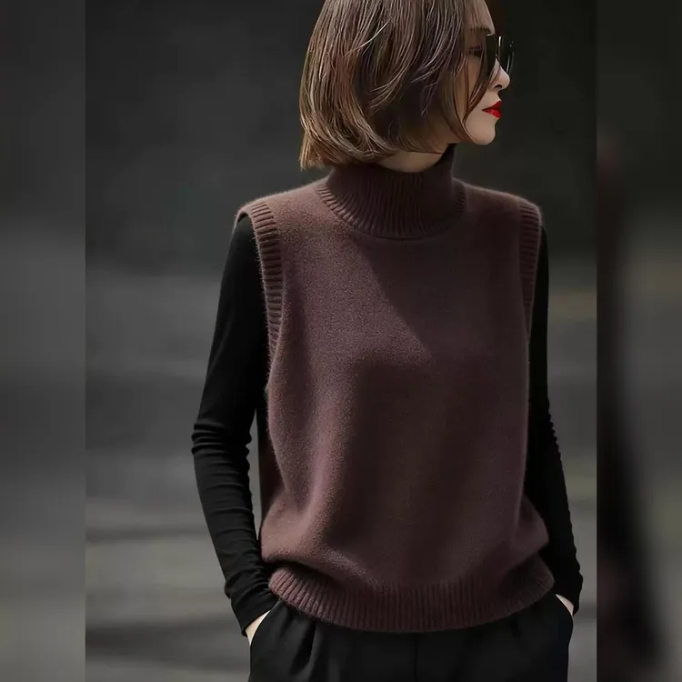 欧货高端通勤百搭纯色无袖马甲2025冬季慵懒风宽松针织马夹女