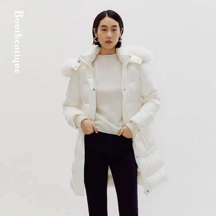 Bouthentique冬季白色狐狸毛保暖加厚带帽长款羽绒服225431I1R32