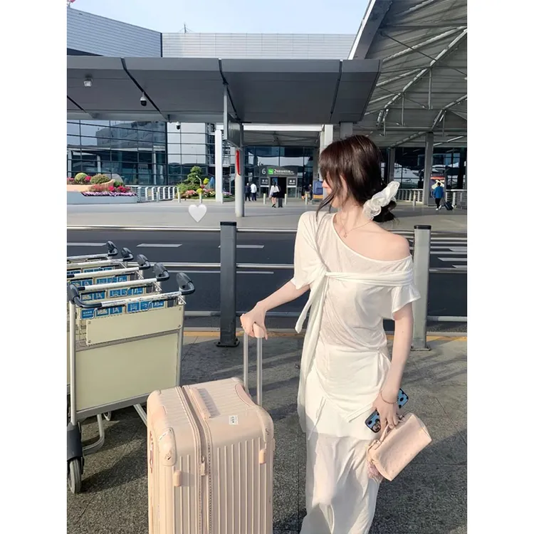 夏季别致绝美白色斜肩一字领披肩T恤女2025新款高级感不规则穿搭