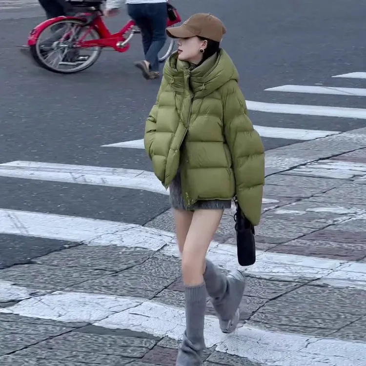 泡芙龟背绿色短款羽绒服女2024冬季新款90白鸭绒连帽面包服外套