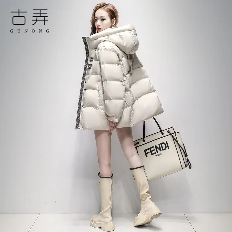 时尚泡芙羽绒服女2025冬季新款中长款连帽格纹拼接保暖超好看外套