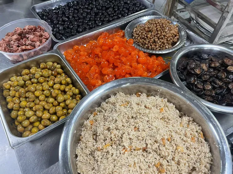 10粒装潮式双拼粽咸蛋黄五花肉虾米鹌鹑蛋豆沙香菇腰果花生