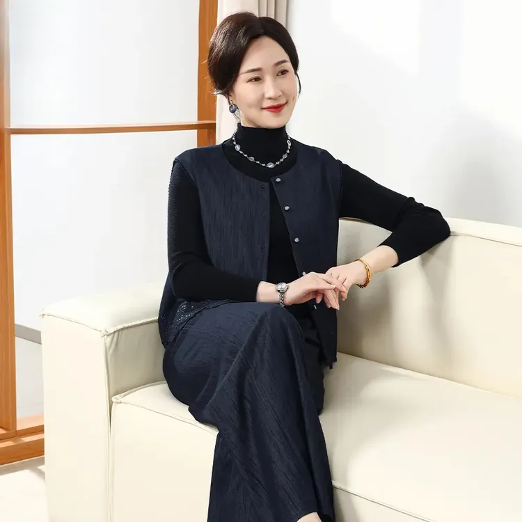 妈妈装秋装套装长裤复古时尚中老年女装马甲外套春秋气质三件套