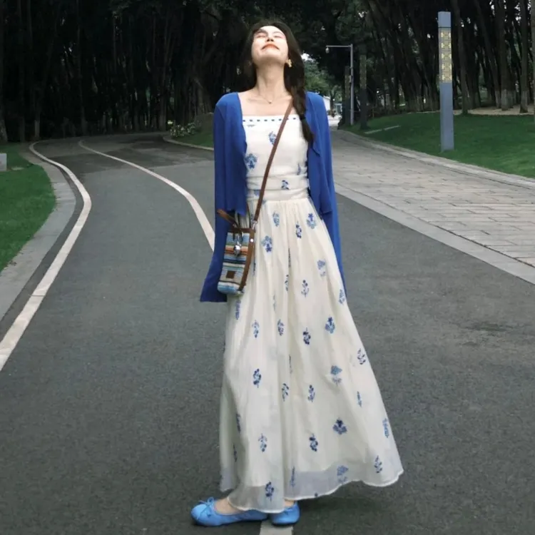 绝美小裙子两件套2025夏装新款气质名媛吊带连衣裙开衫一整套穿搭