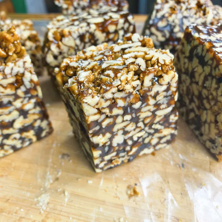 贵州特产低甜纯手工核桃软糖苏籽引子麦芽糖麻糖