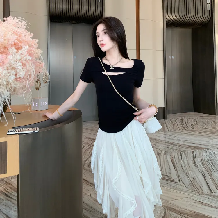 女装夏装套装2025新款爆款显瘦小个子洋气时尚网红短袖短裙两件套