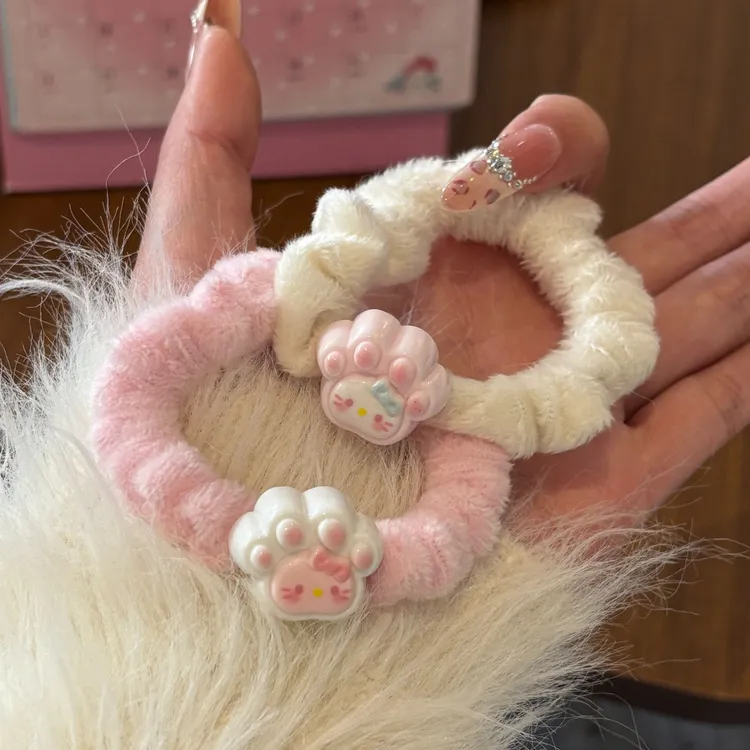 可爱奶呼呼猫爪KT猫发圈软萌秋冬毛绒绒头绳网红ins风百搭发饰