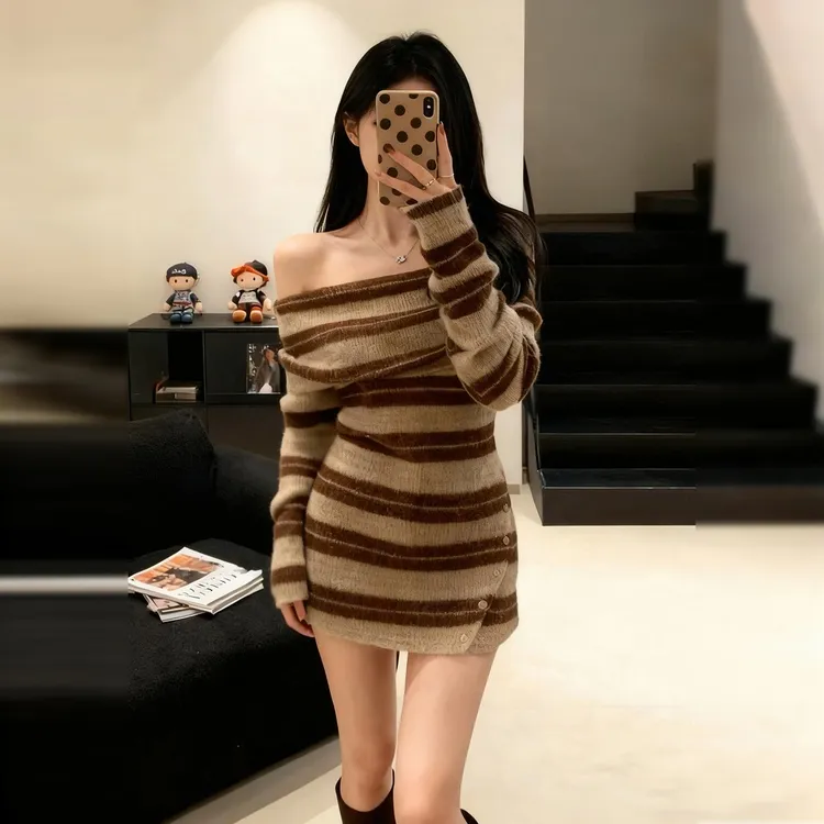 法式气质条纹一字肩针织连衣裙女秋冬2025新款性感修身包臀毛衣裙