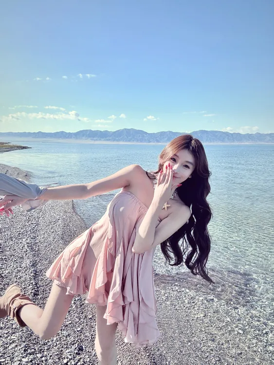 WW定制「祈愿记」夏季甜美辣妹减龄修身高腰针织重工抹胸短裙