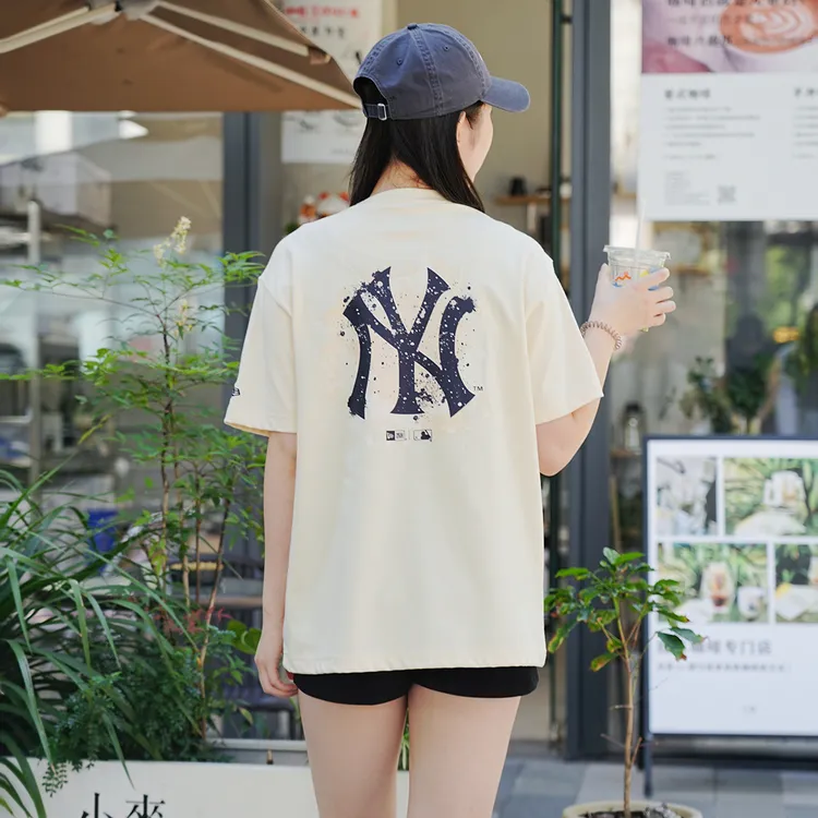 New Era x MLB联名款 纽约洋基队 后背字母印花圆领短袖T恤 黑色